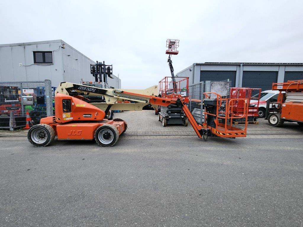 Sold - Articulated Boom Lift